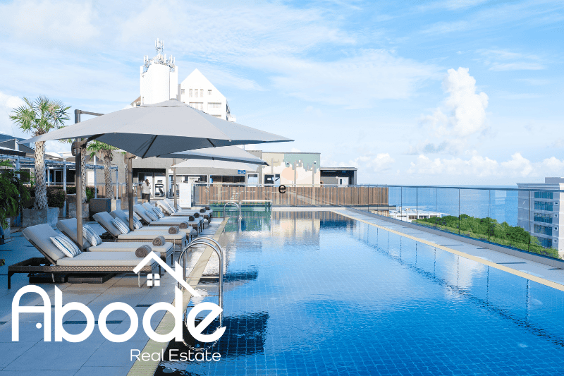 Rooftop-Pool