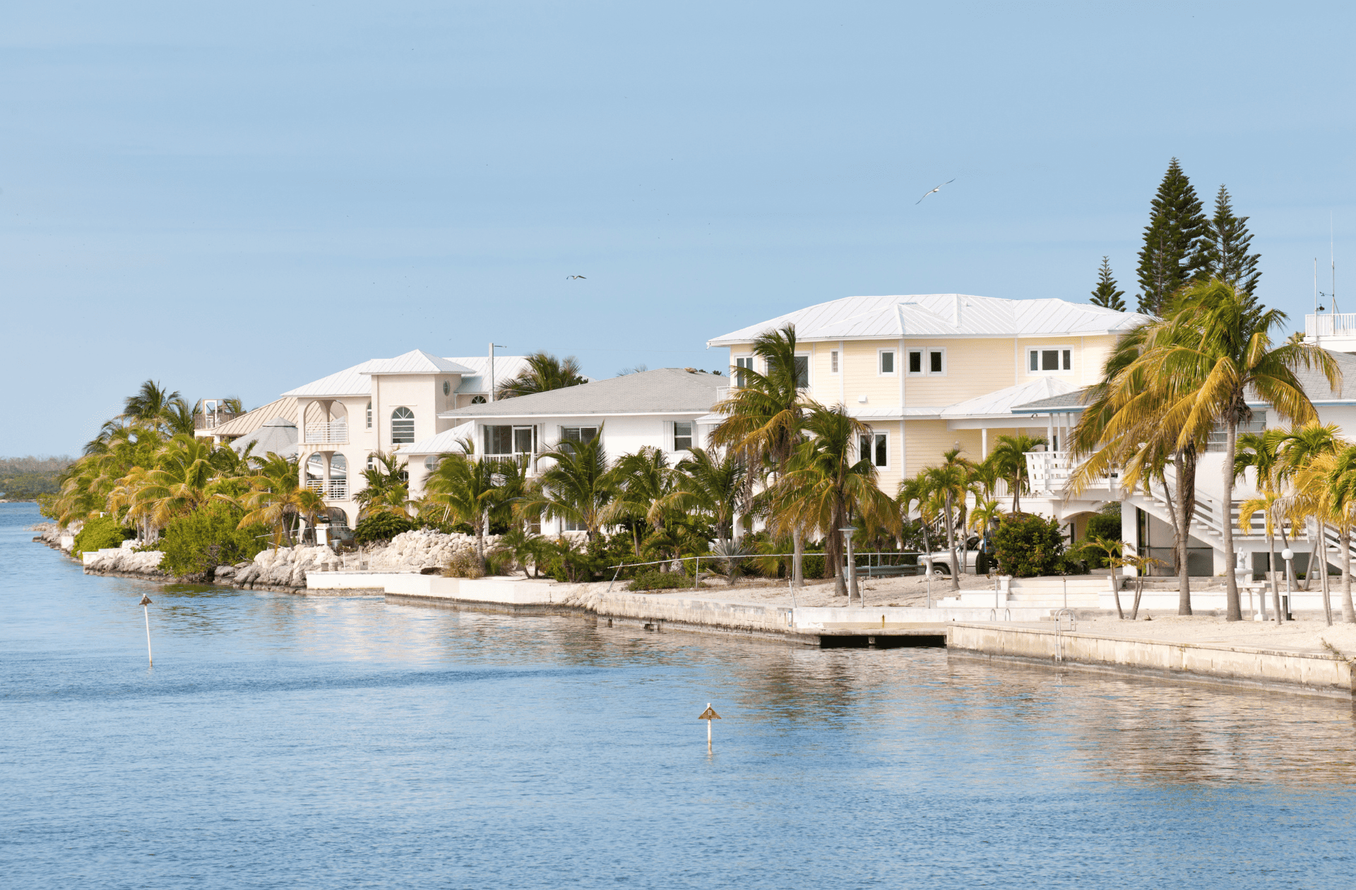 Luxurious Bay Colony Home with Waterfront View