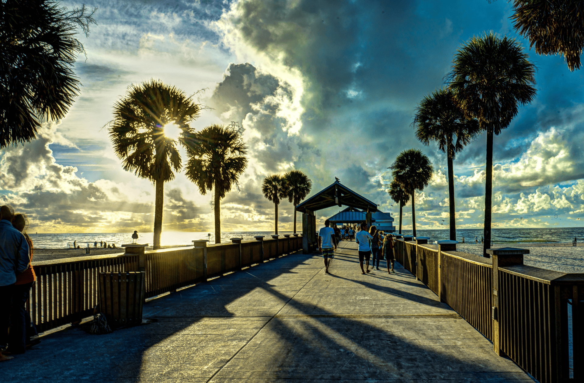 Scenic view of the tranquil Hunters Run neighborhood, a popular and affordable residential area in Boynton Beach, Florida.